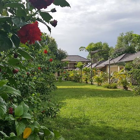 Отель The Moonflower Bungalow Сиануквиль Экстерьер фото