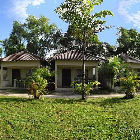Отель The Moonflower Bungalow Сиануквиль Экстерьер фото