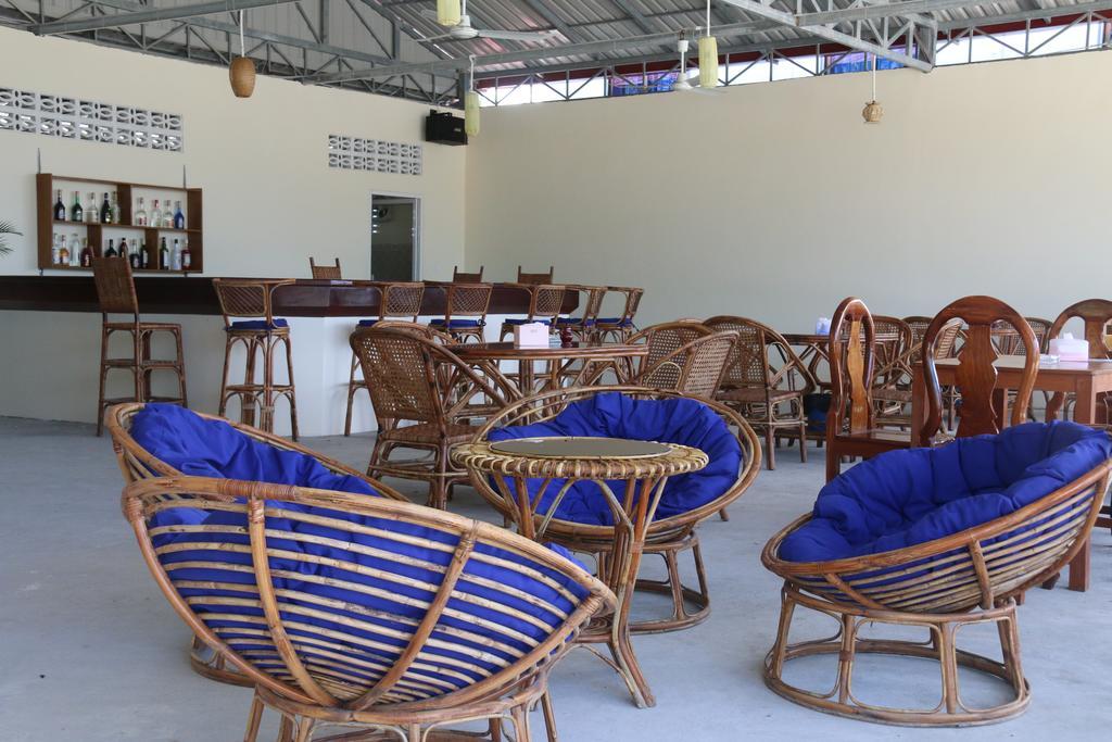 Отель The Moonflower Bungalow Сиануквиль Экстерьер фото