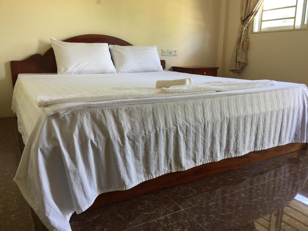 Отель The Moonflower Bungalow Сиануквиль Экстерьер фото